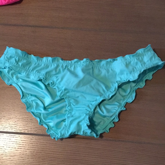 Victoria’s Secret bikini bottoms (size - M) - Picture 2 of 3